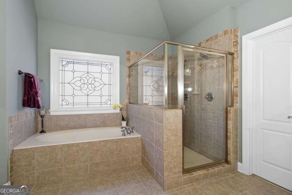 1131 Blue Water Court Buford GA 30518
