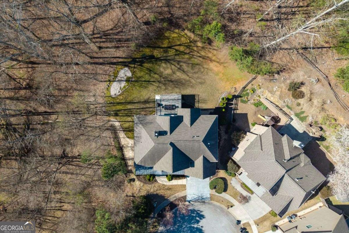 1131 Blue Water Court Buford GA 30518