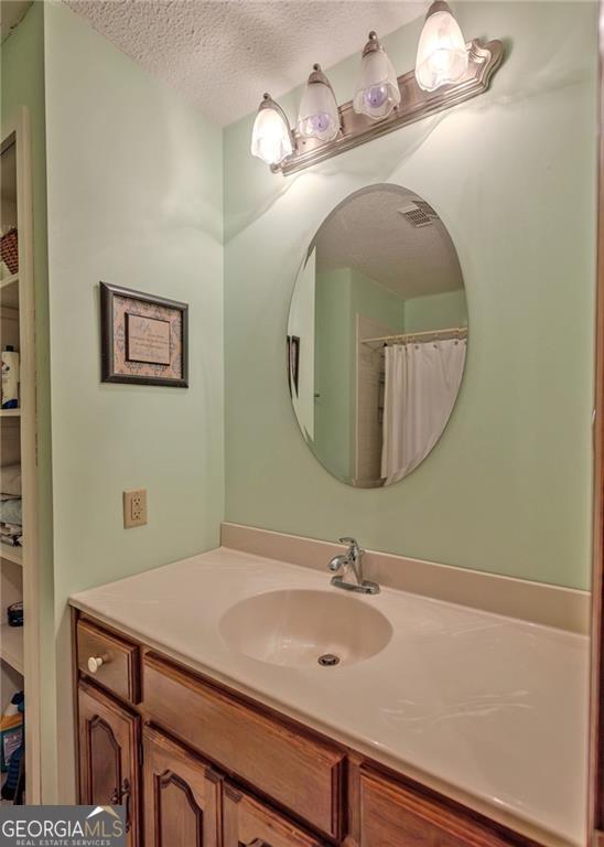 7 Old Oak Trail Hartwell GA 30643