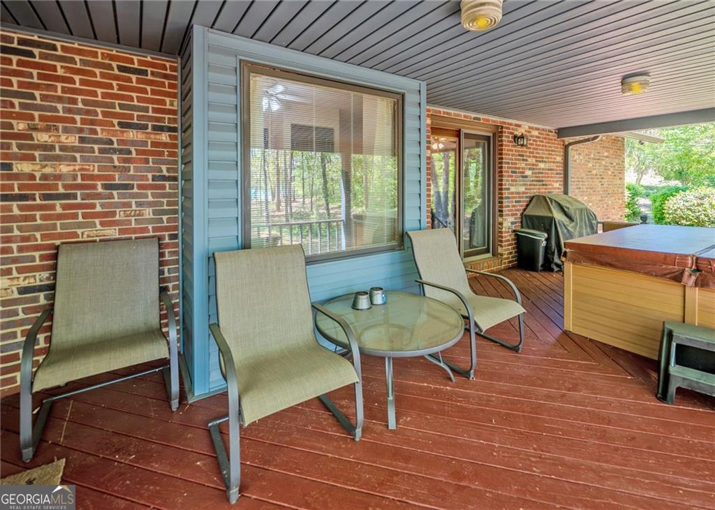 7 Old Oak Trail Hartwell GA 30643