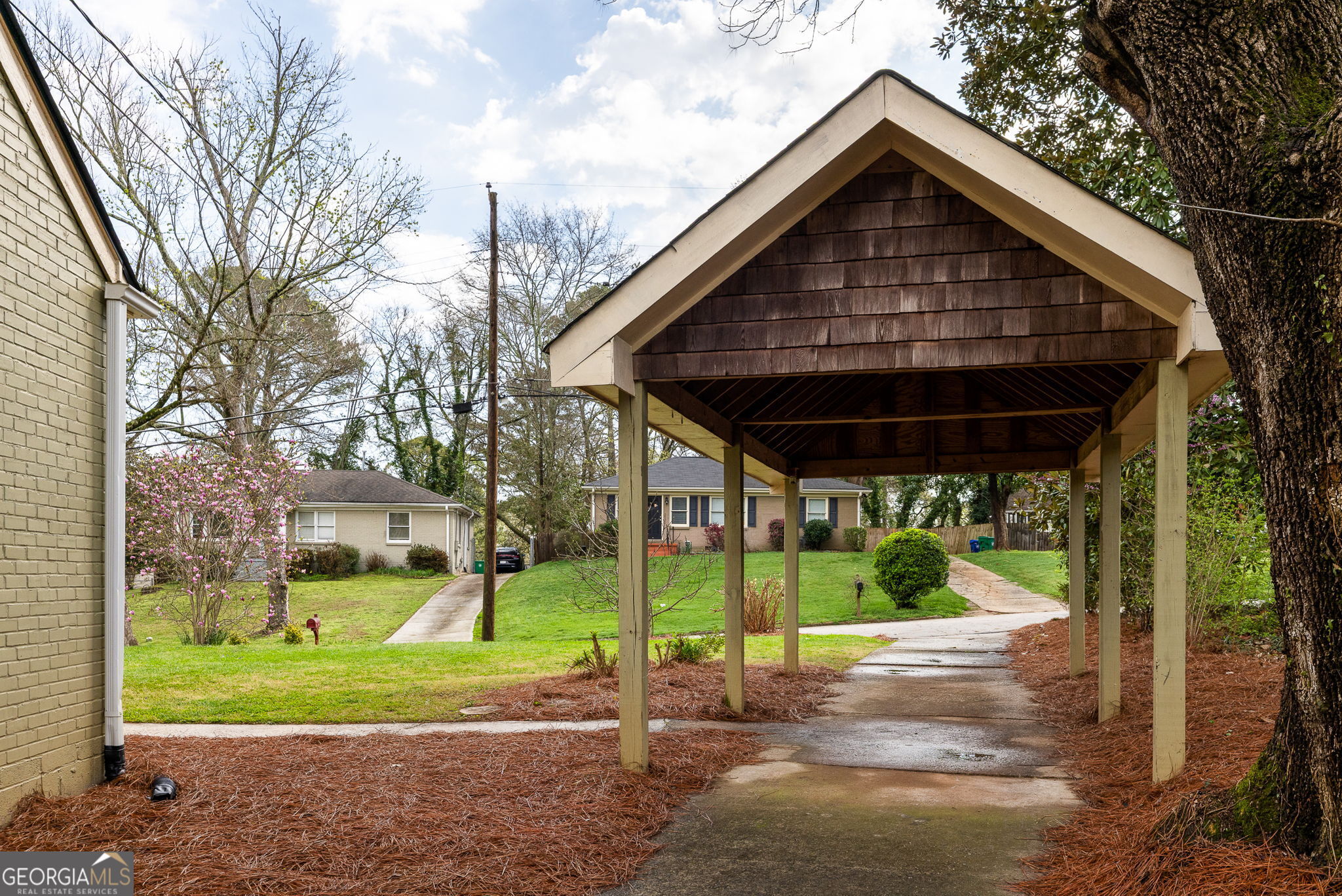 1523 Harvest Lane SE Atlanta GA 30317