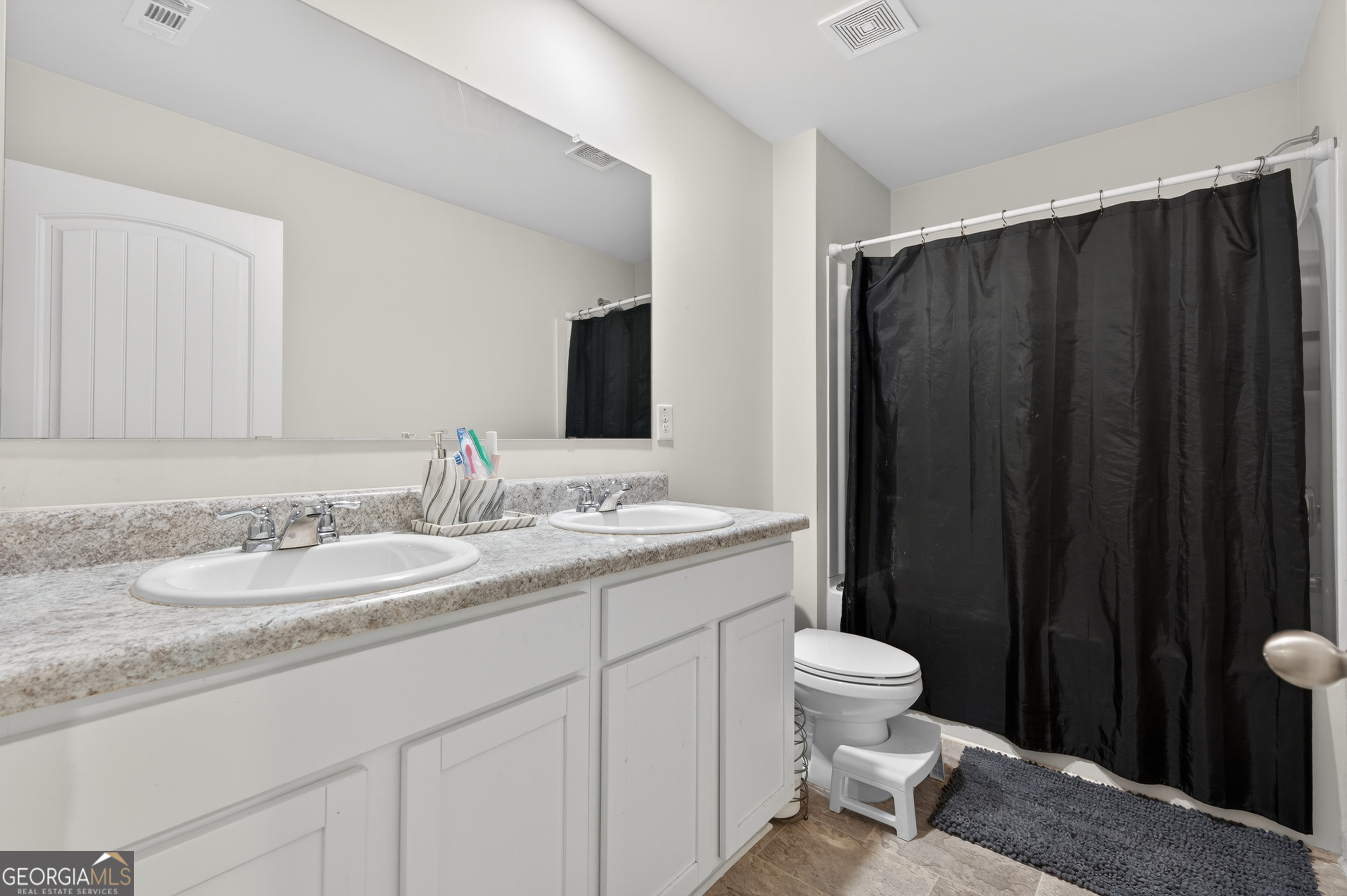 401 Hughes Lane Pendergrass GA 30567