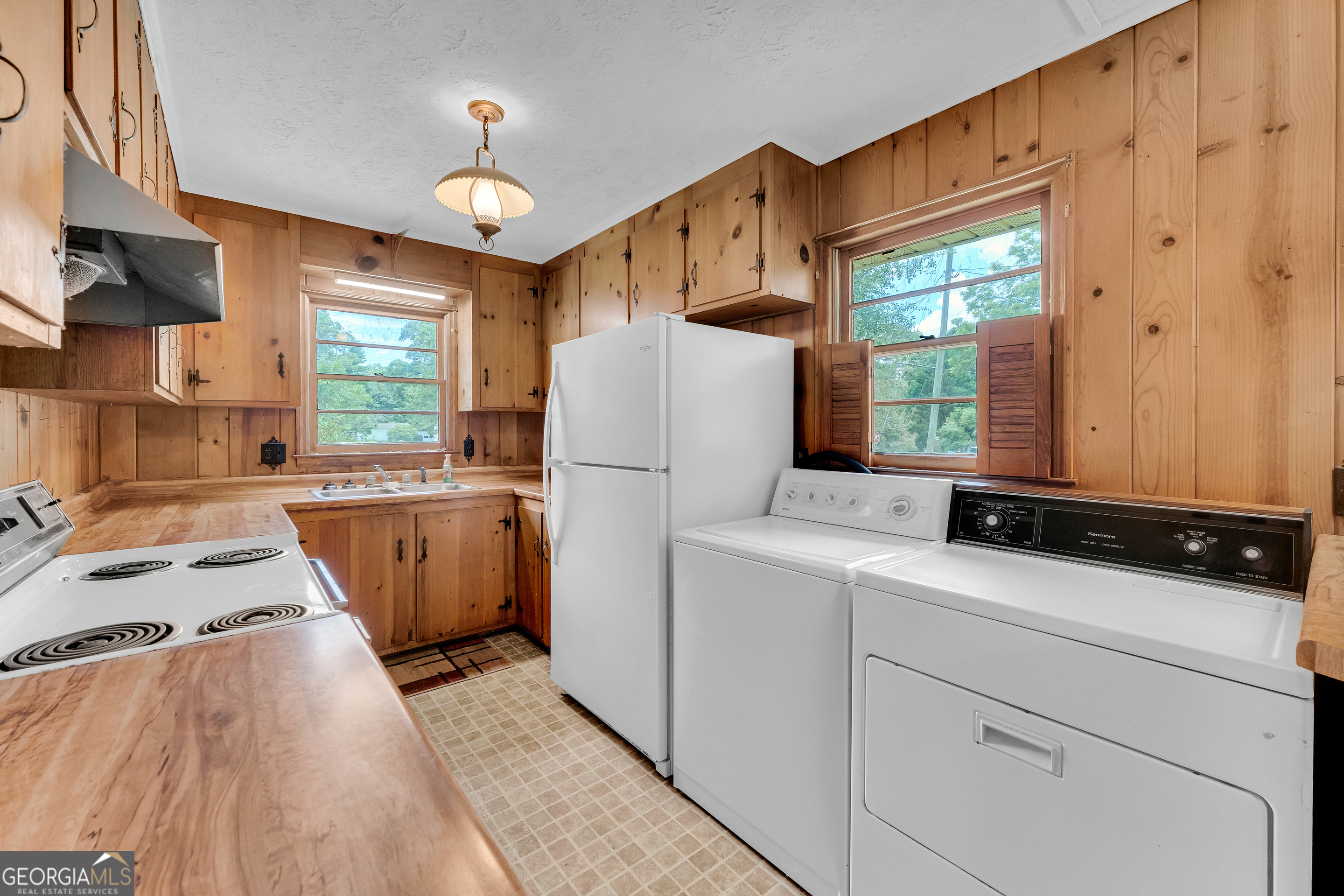 24 Laurel Drive Hartwell GA 30643