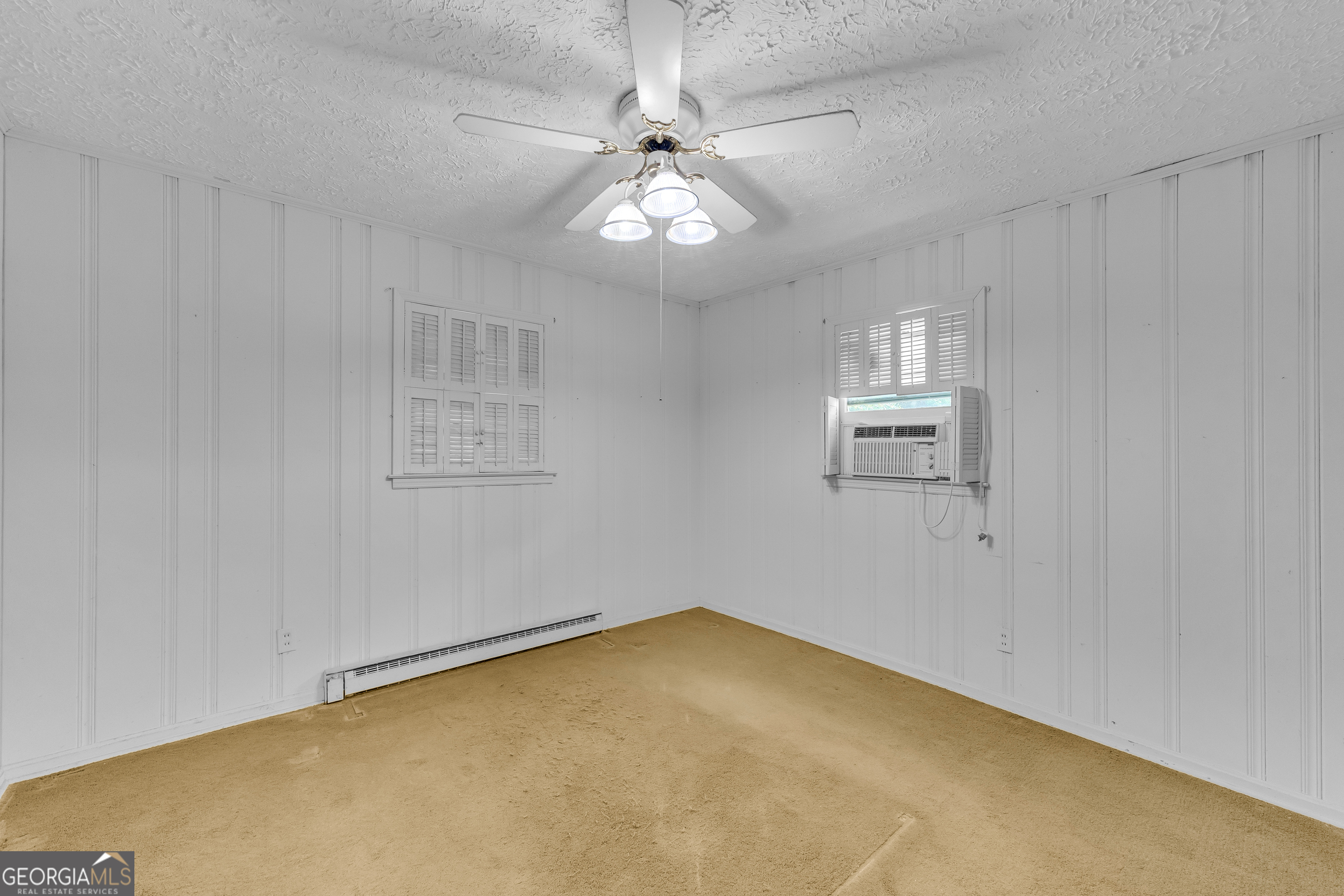 24 Laurel Drive Hartwell GA 30643