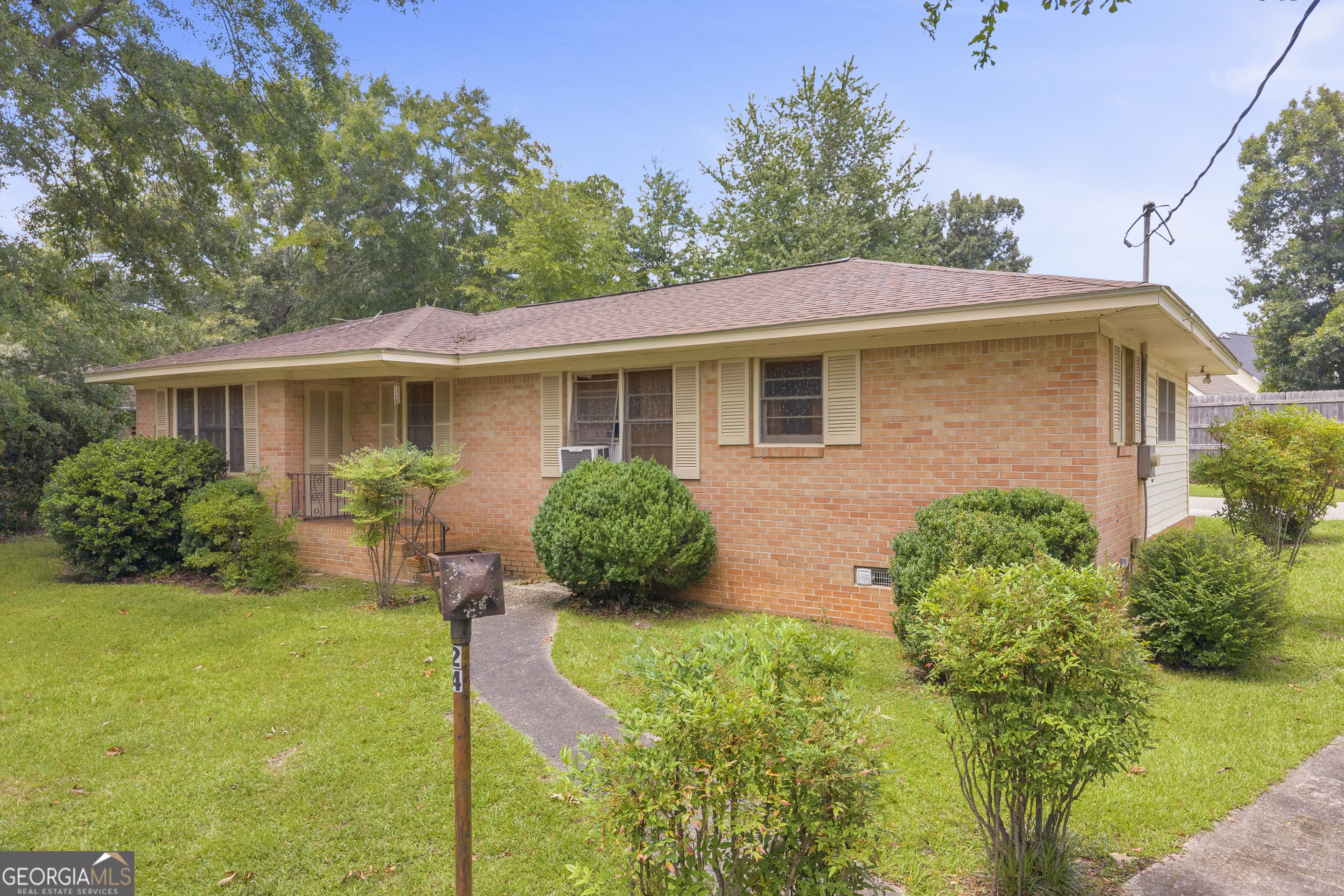 24 Laurel Drive Hartwell GA 30643