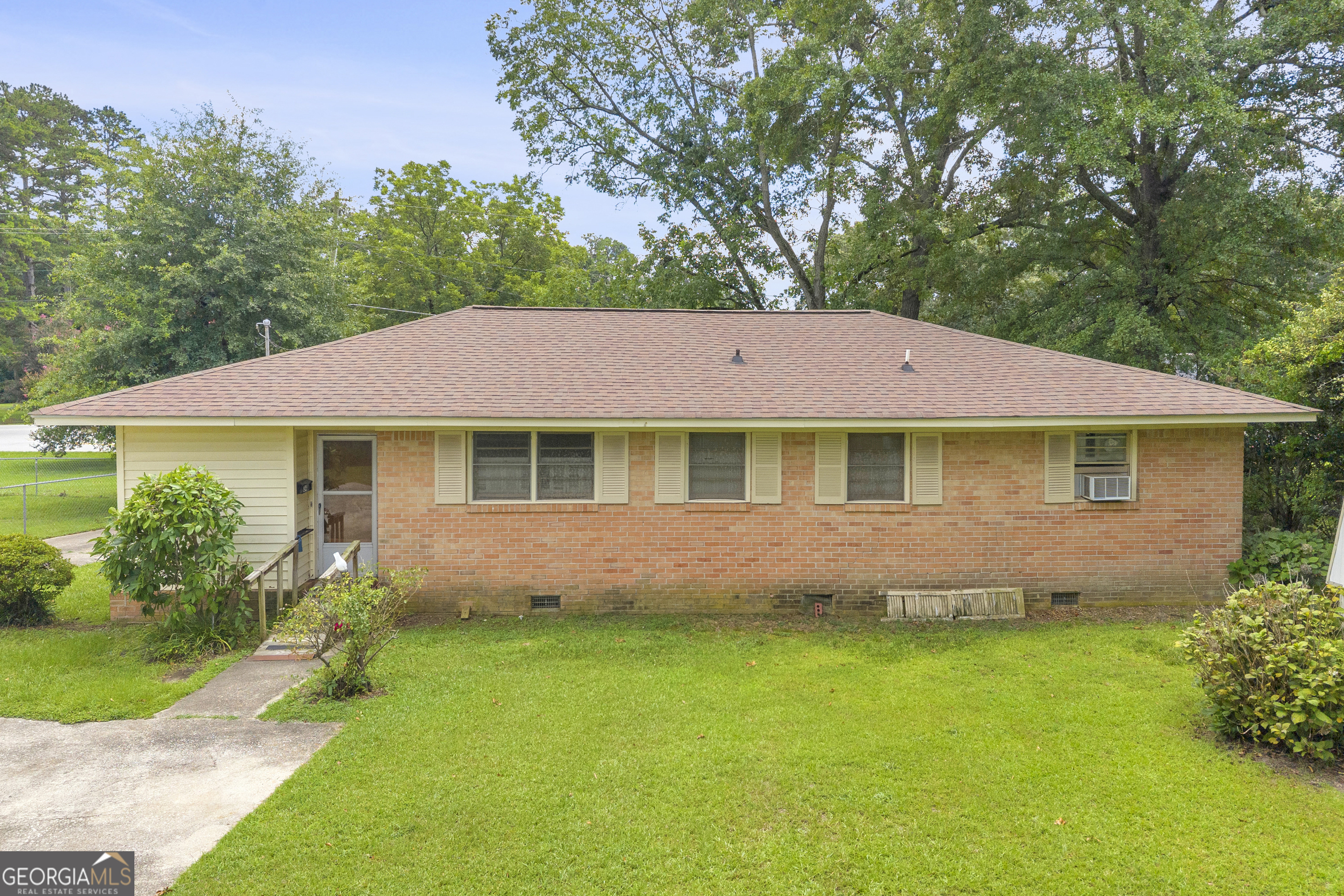 24 Laurel Drive Hartwell GA 30643