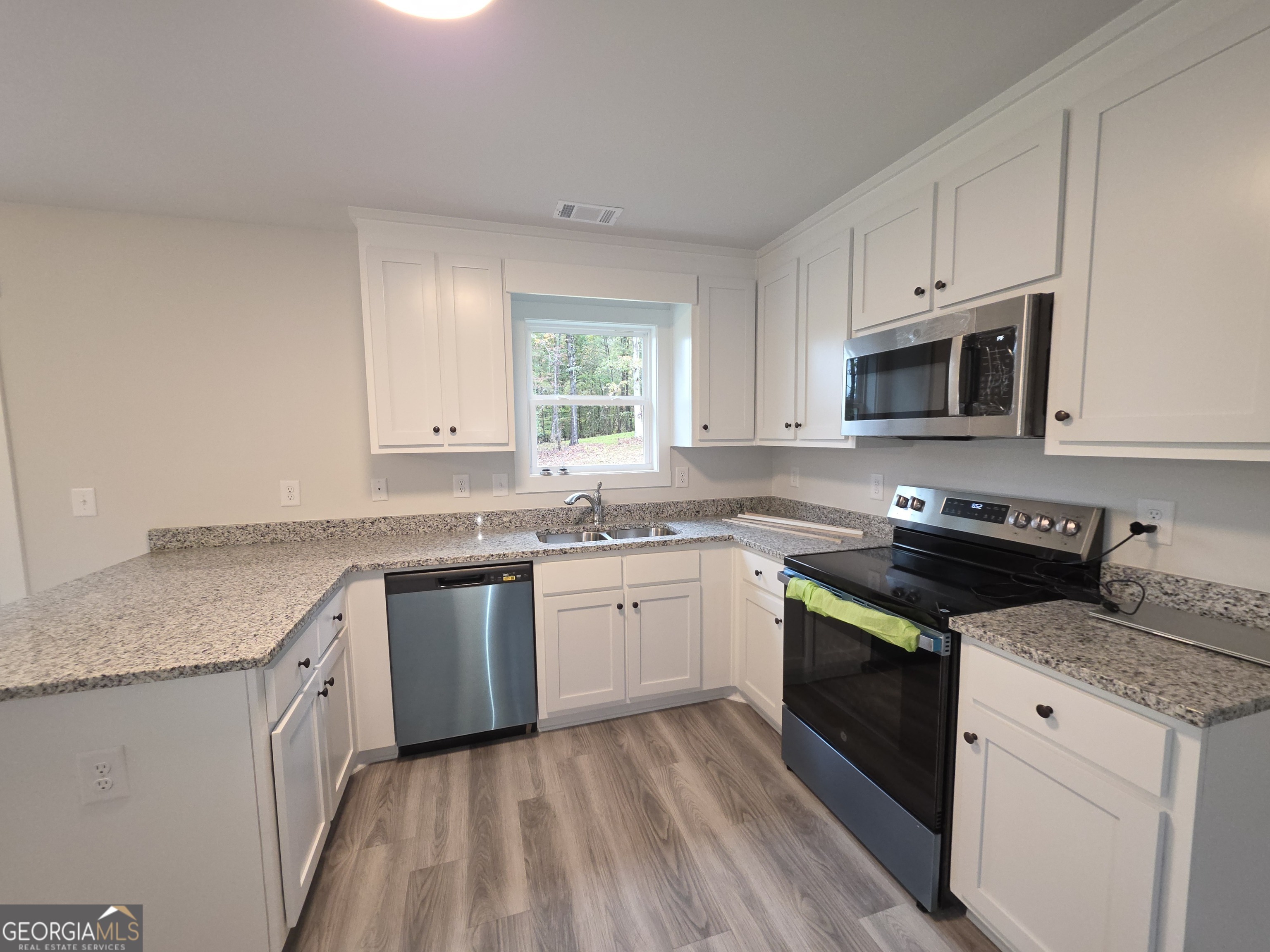 102 Armstrong Mansfield GA 30055
