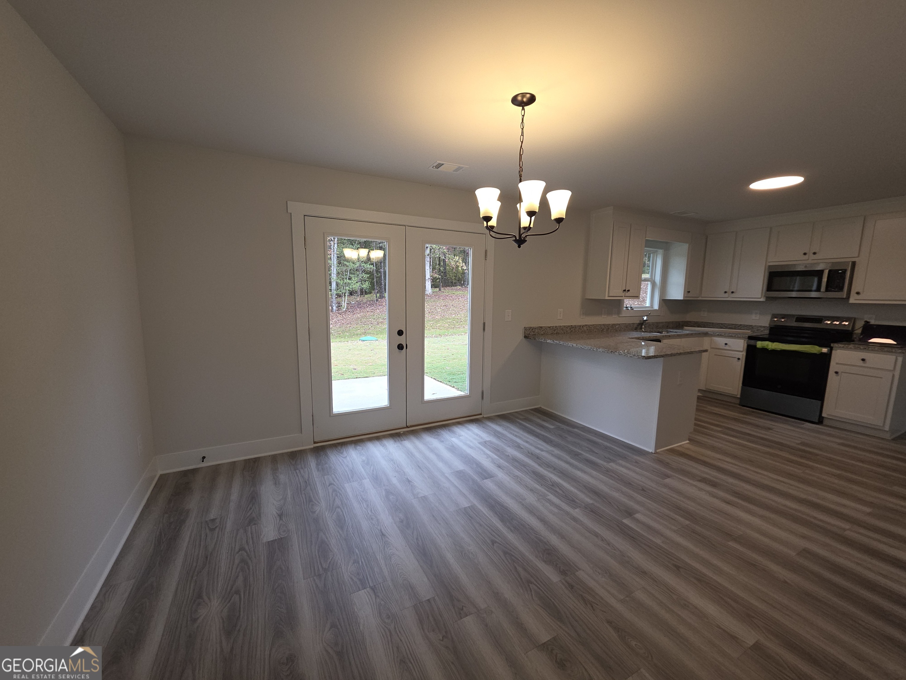 102 Armstrong Mansfield GA 30055