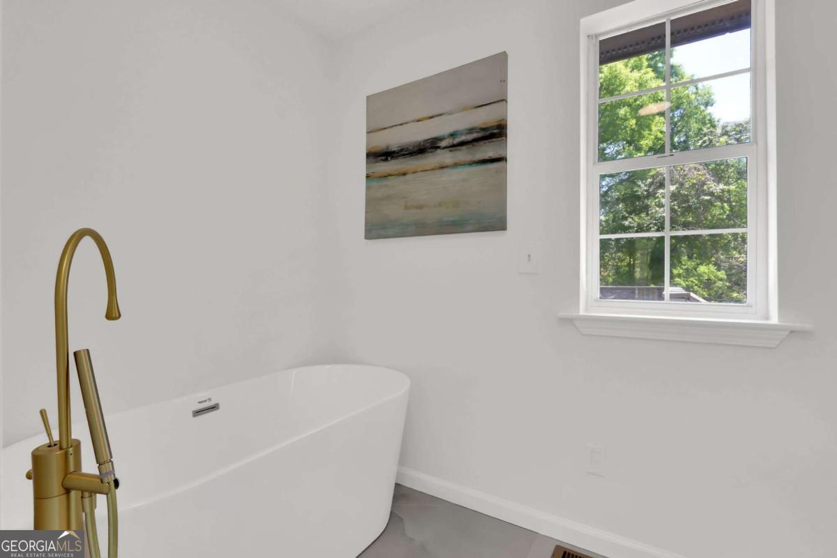 3173 Robinson Avenue Scottdale GA 30079