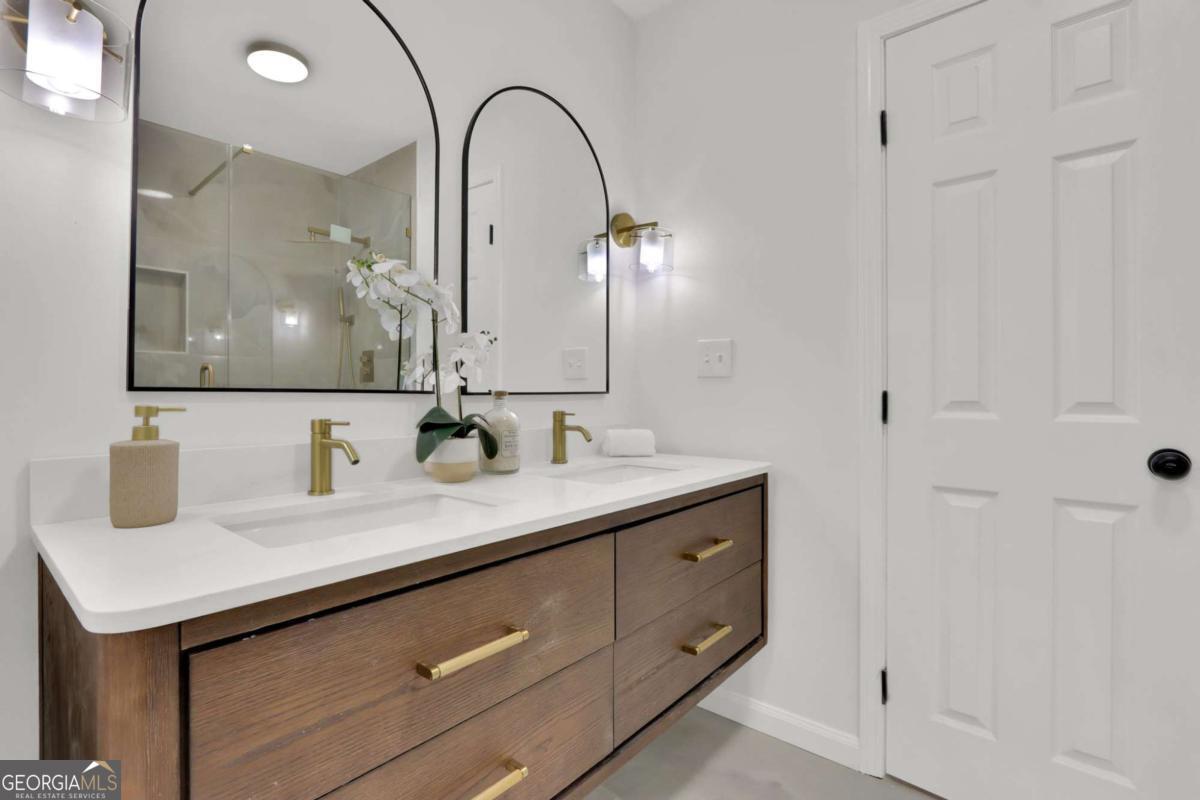 3173 Robinson Avenue Scottdale GA 30079