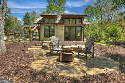 HC15 Old Toccoa Loop Mineral Bluff GA 30559