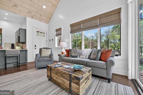 HC15 Old Toccoa Loop Mineral Bluff GA 30559