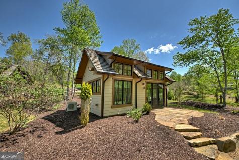 HC15 Old Toccoa Loop Mineral Bluff GA 30559