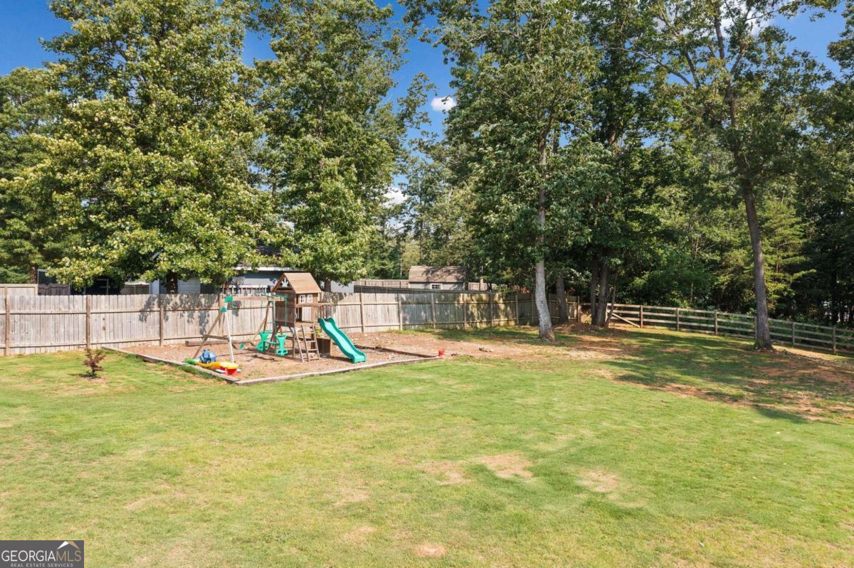 13 Four Feathers Lane Rydal GA 30171