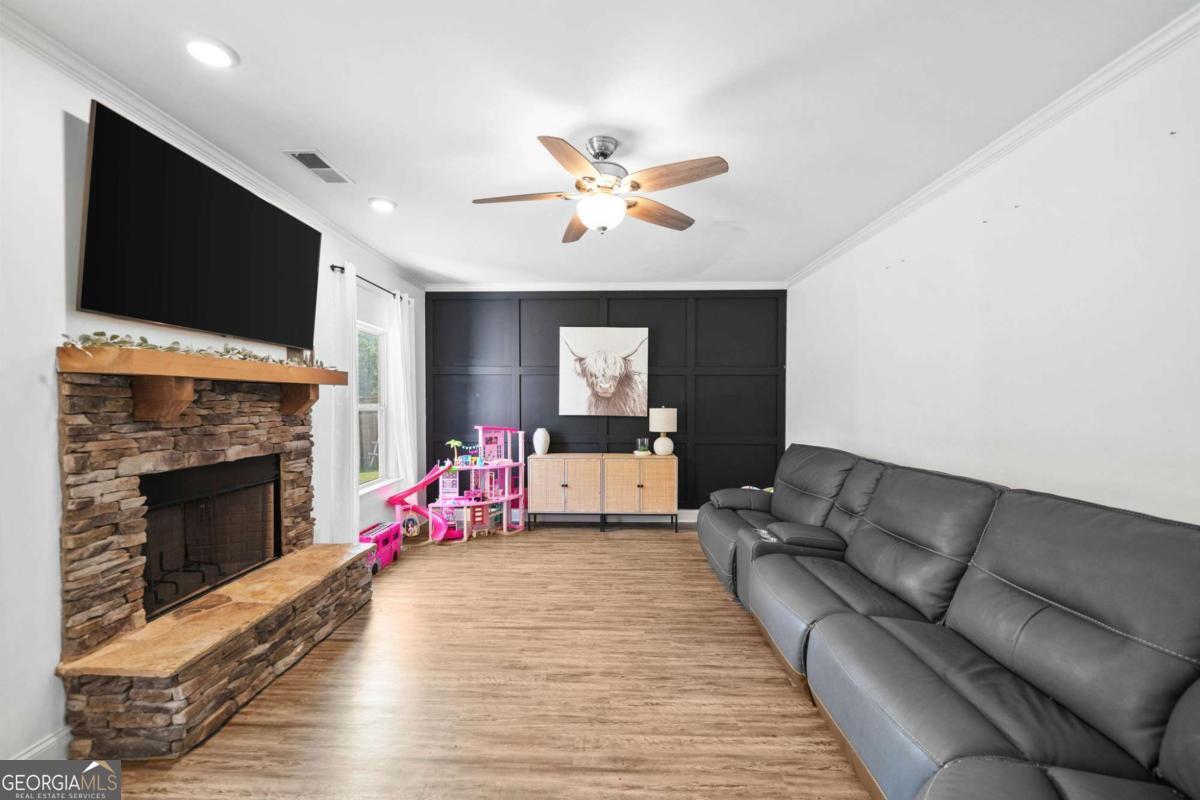 13 Four Feathers Lane Rydal GA 30171