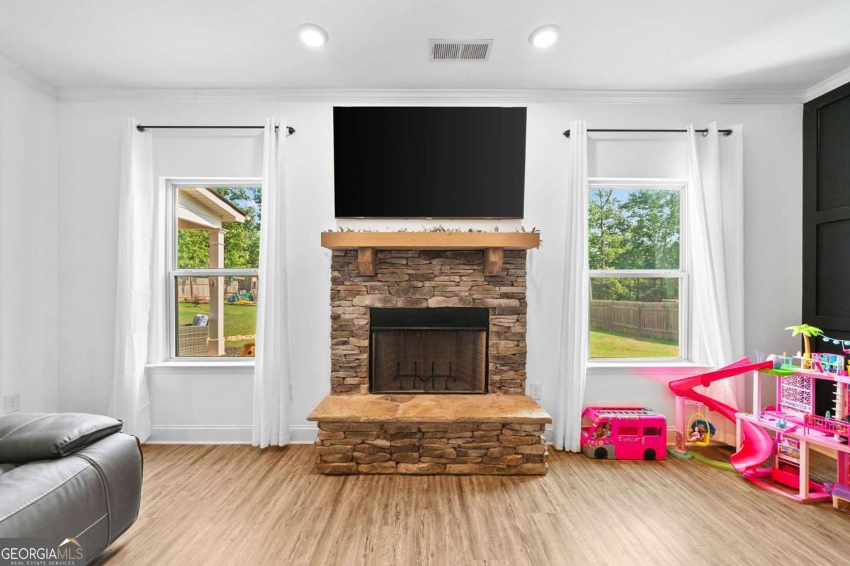 13 Four Feathers Lane Rydal GA 30171