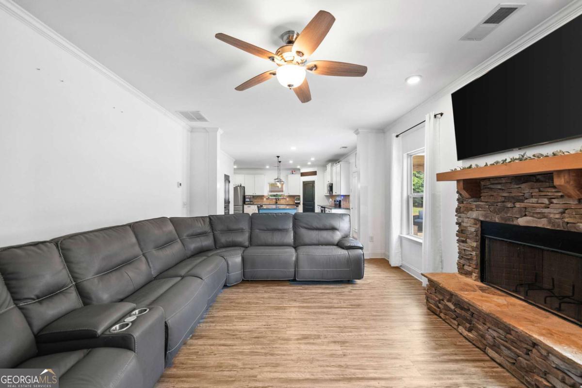13 Four Feathers Lane Rydal GA 30171