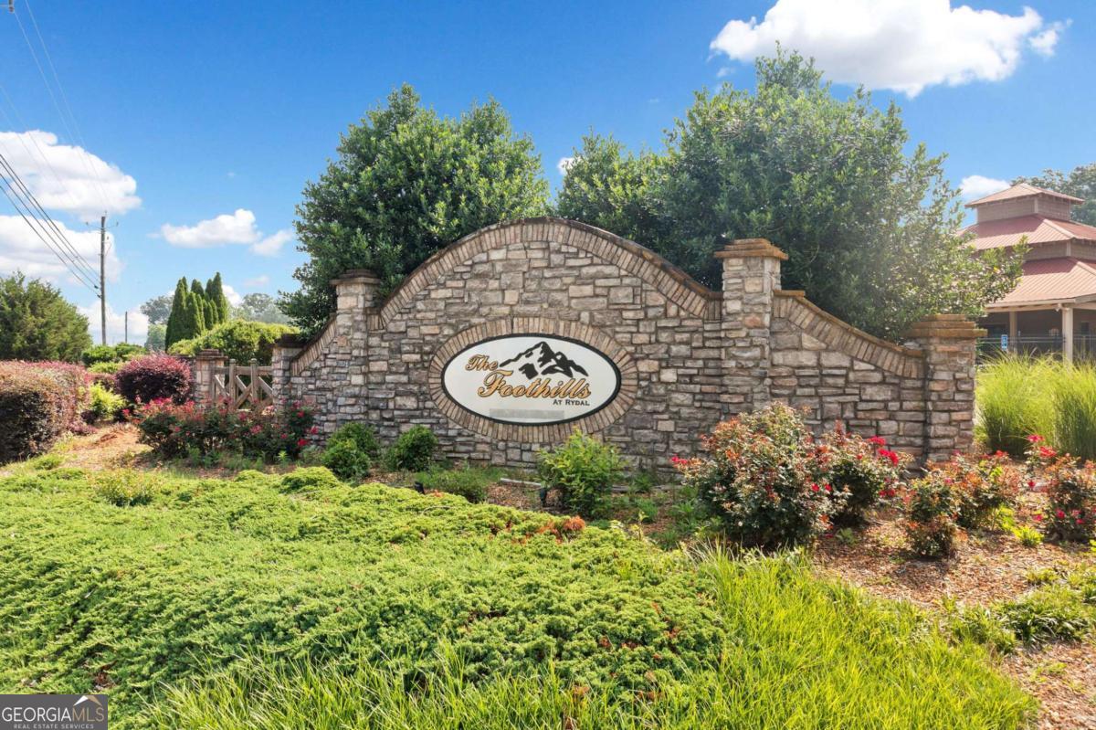 13 Four Feathers Lane Rydal GA 30171
