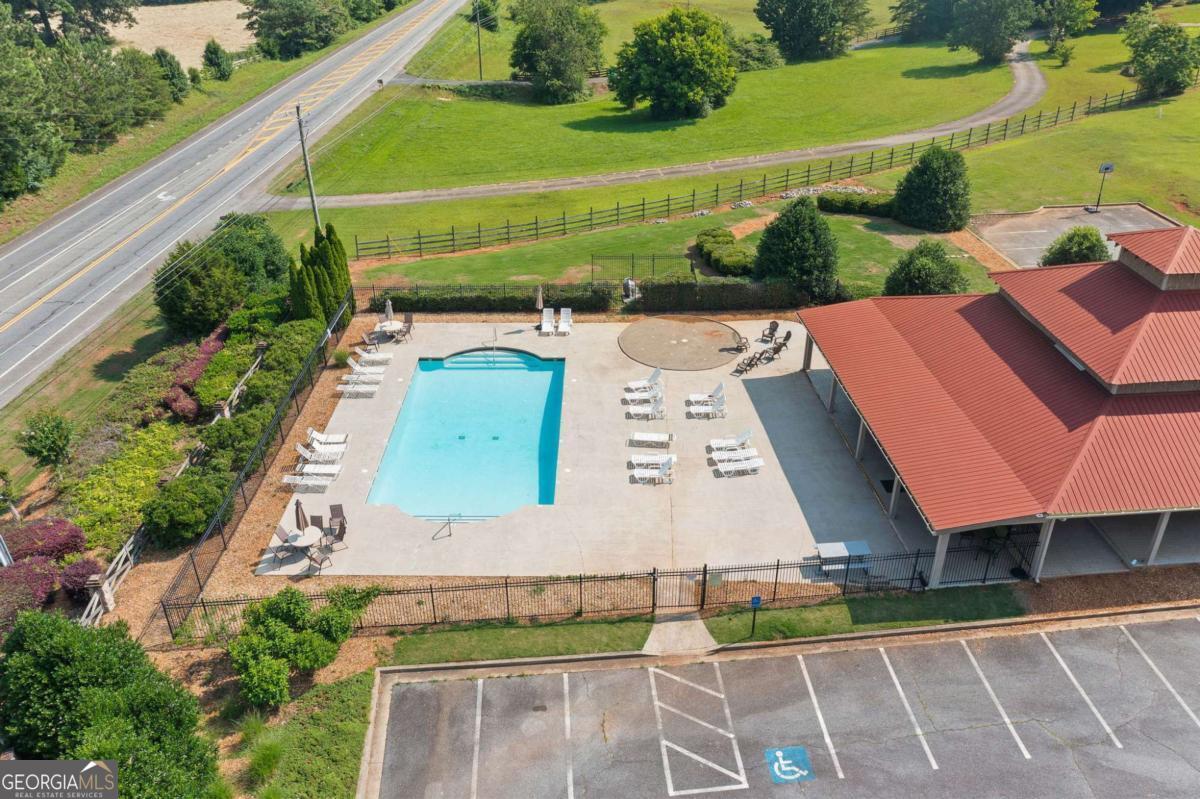 13 Four Feathers Lane Rydal GA 30171