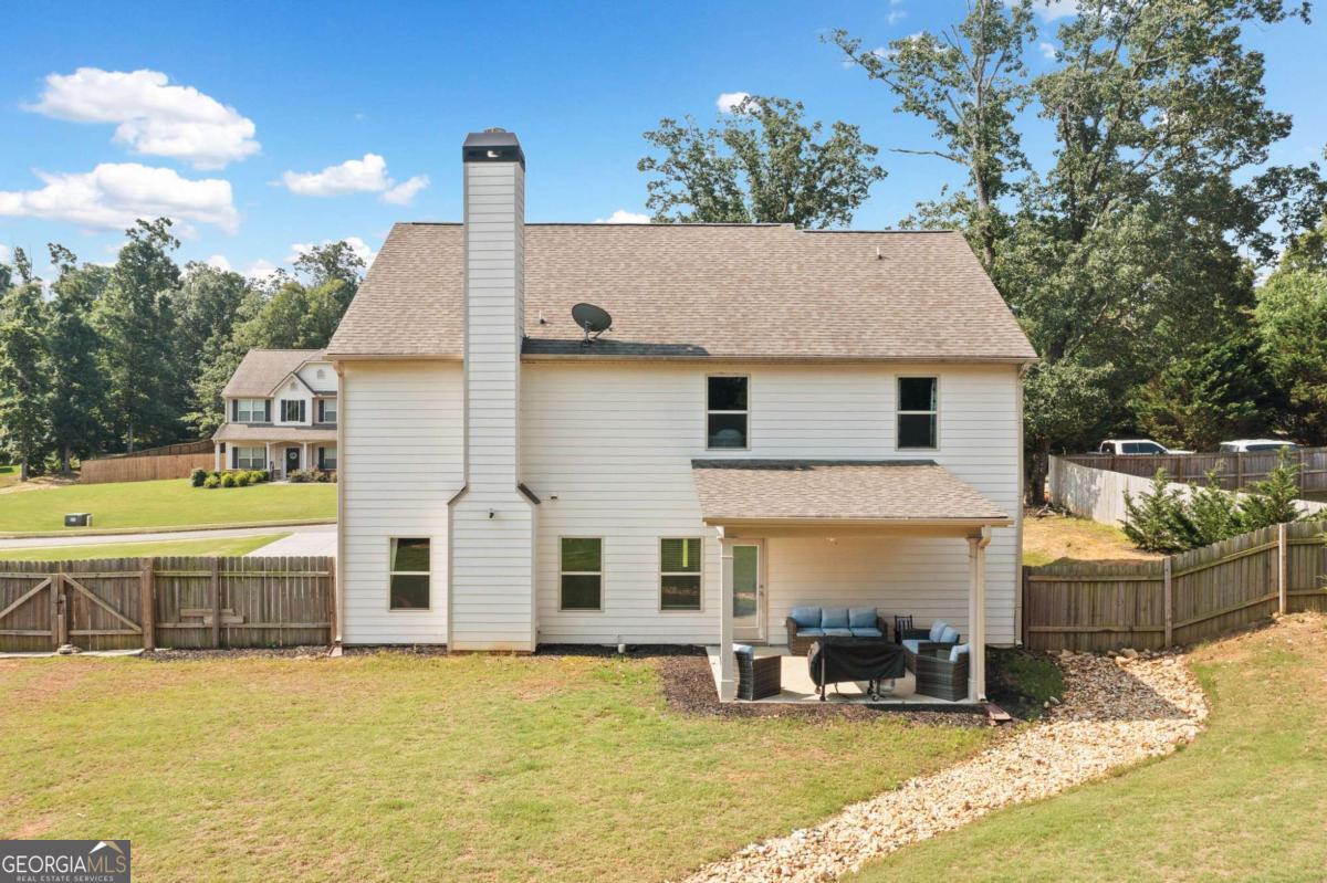 13 Four Feathers Lane Rydal GA 30171