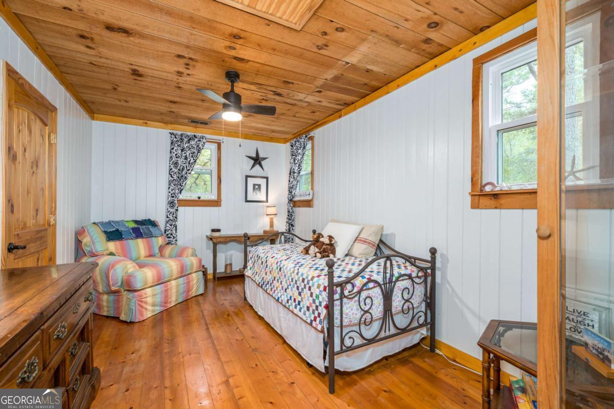 17 Tara Lane Ellijay GA 30540