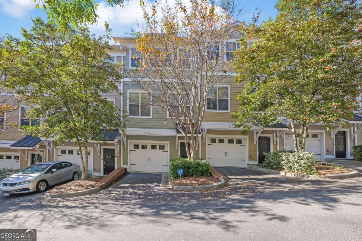 1960 Sterling Oaks Circle NE Atlanta GA 30319
