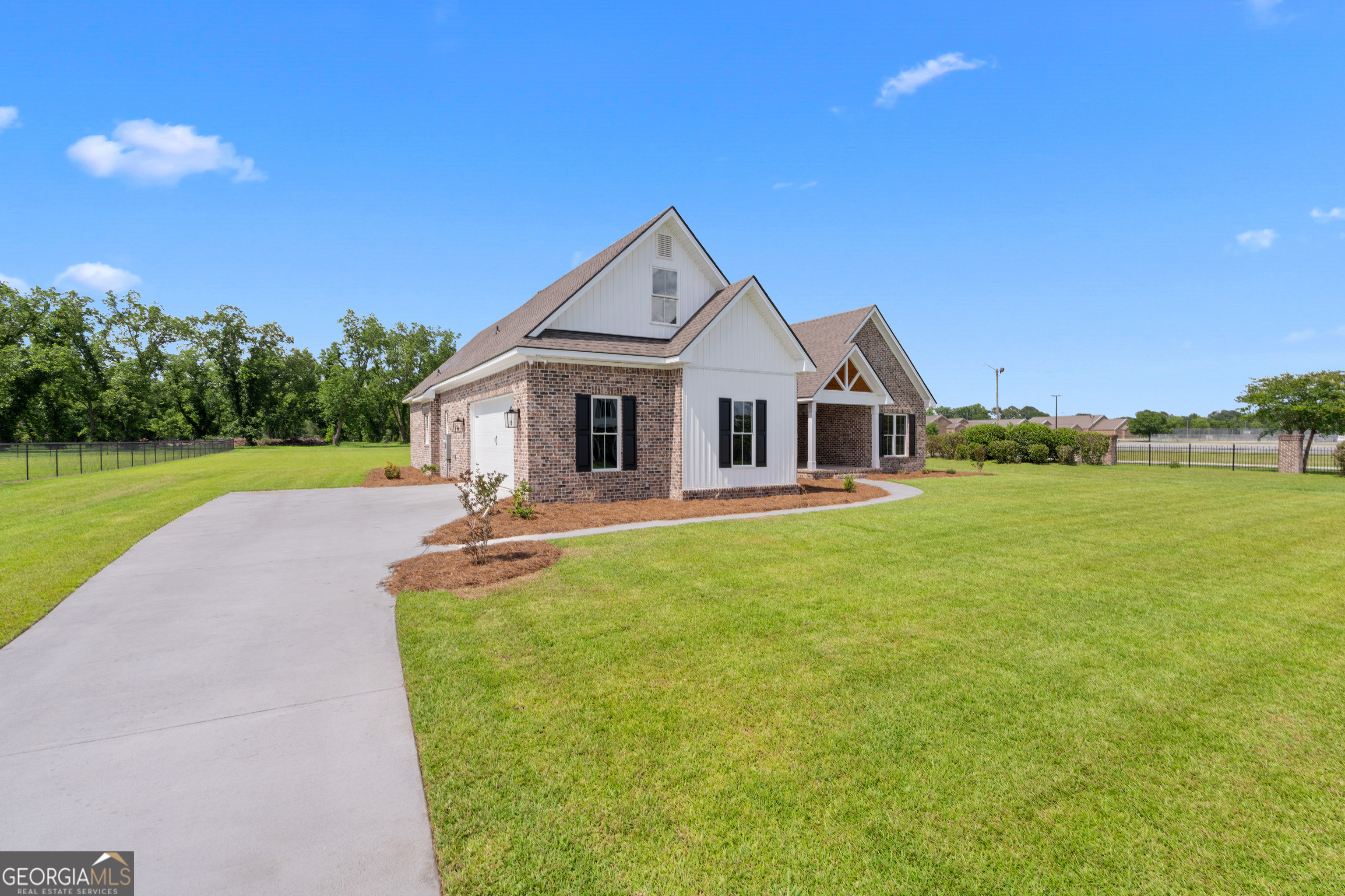 3 Honeysuckle Drive Claxton GA 30417