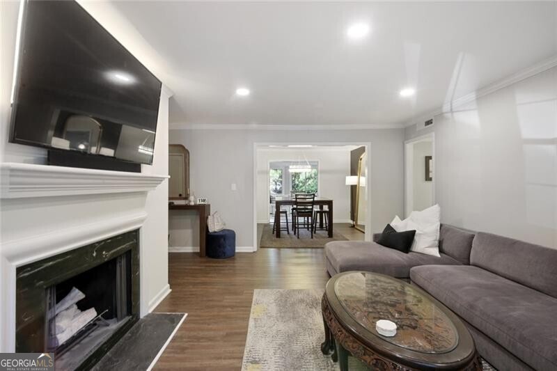 162 Elysian Way NW Atlanta GA 30327