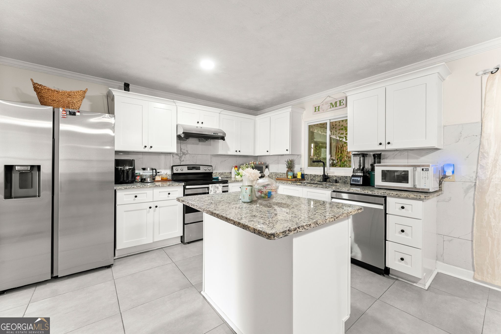 4548 Holiday Heights Drive Oakwood GA 30566