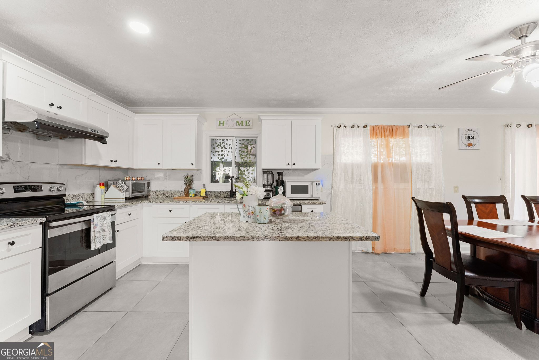 4548 Holiday Heights Drive Oakwood GA 30566