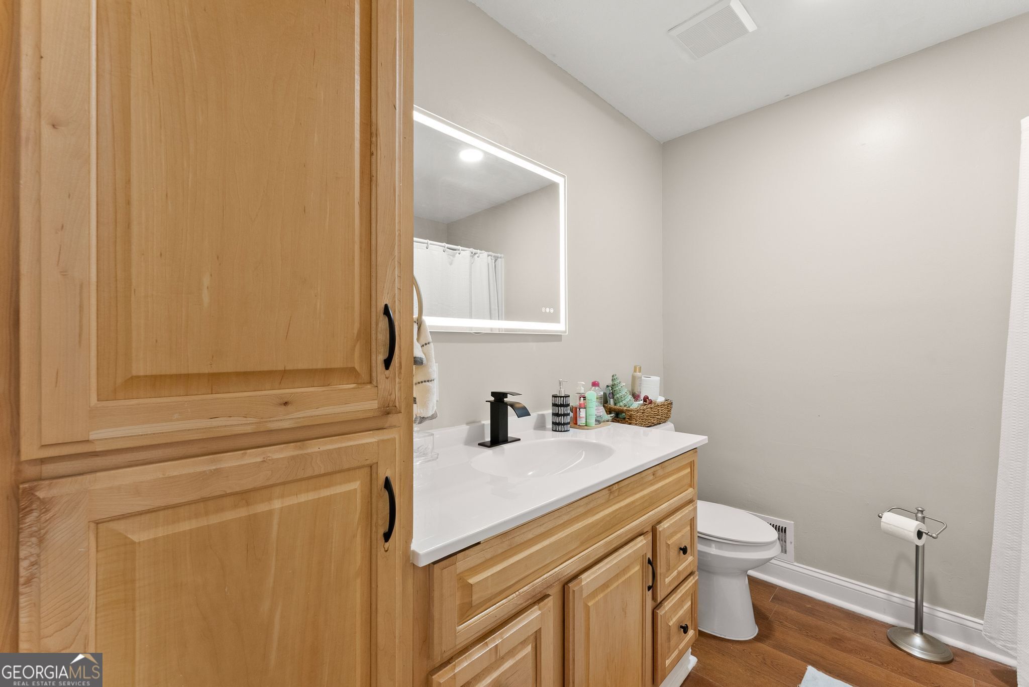 4548 Holiday Heights Drive Oakwood GA 30566