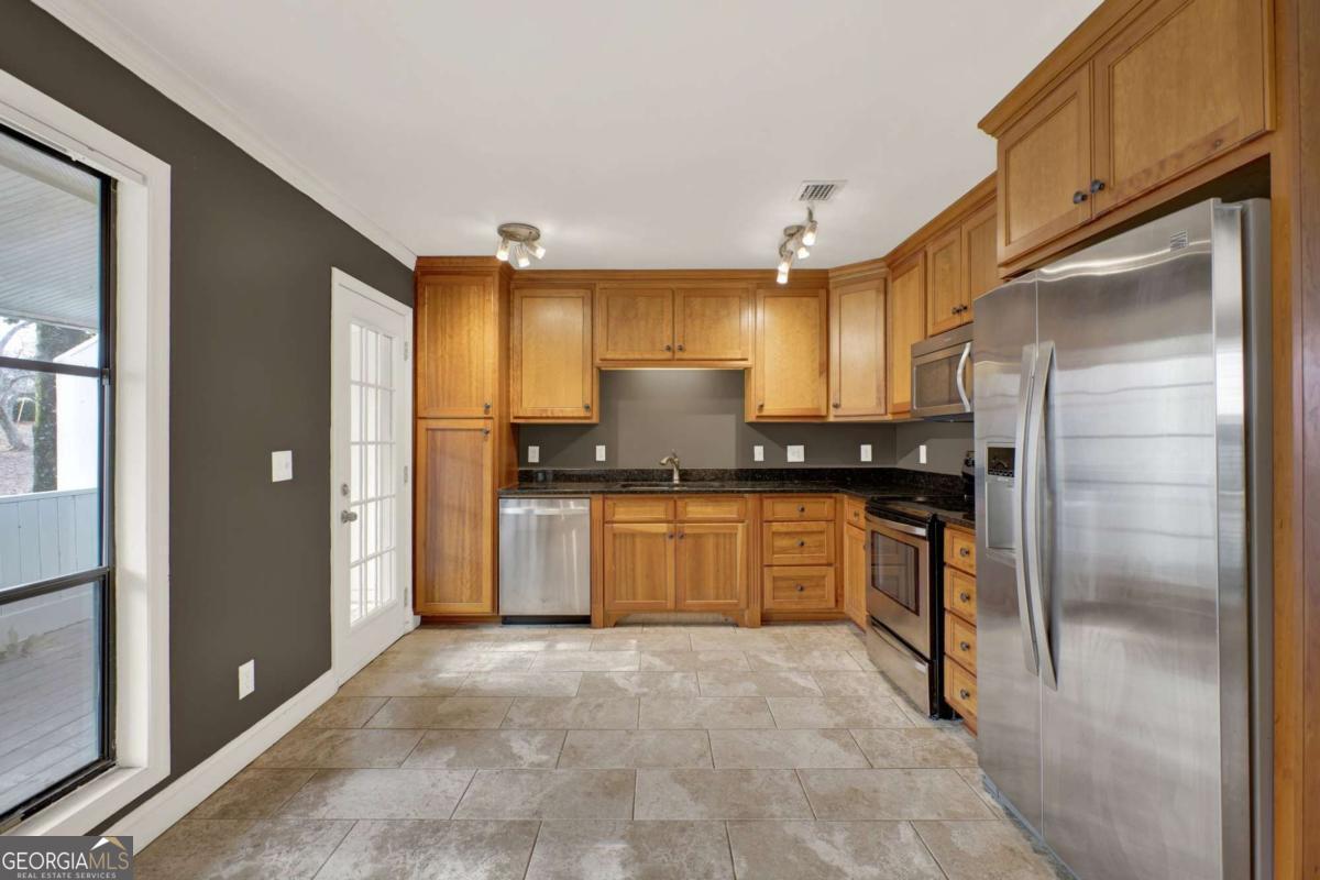 4962 N Ellipse Marietta GA 30068