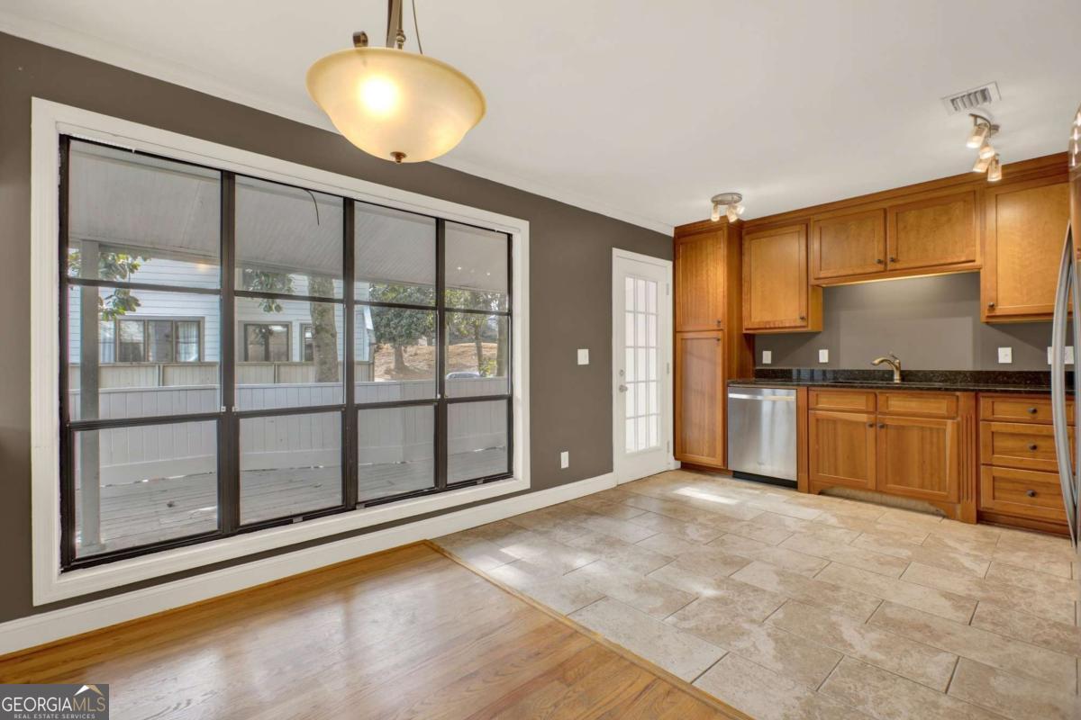 4962 N Ellipse Marietta GA 30068