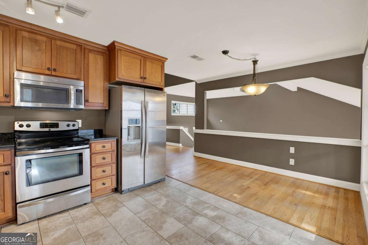 4962 N Ellipse Marietta GA 30068