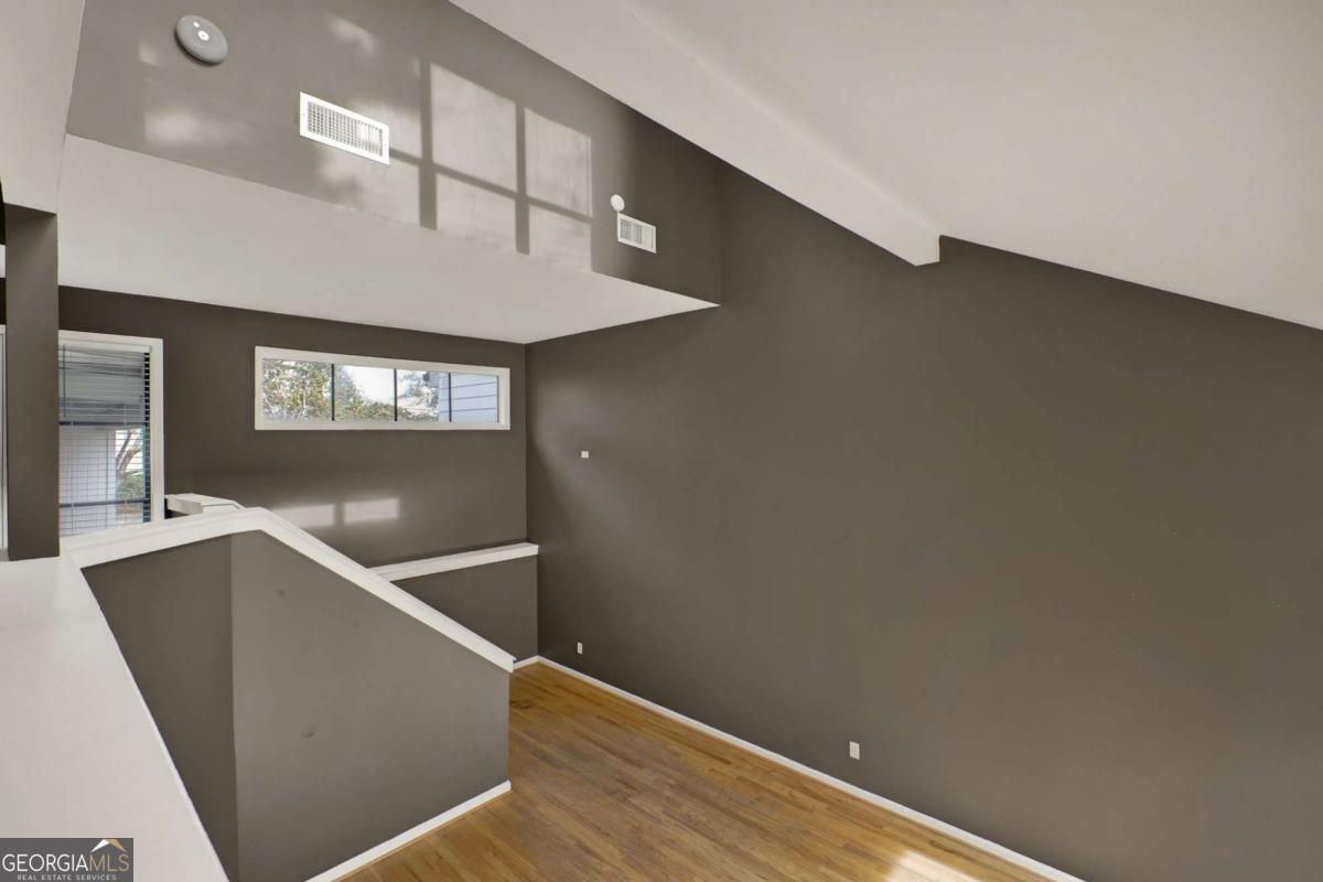 4962 N Ellipse Marietta GA 30068