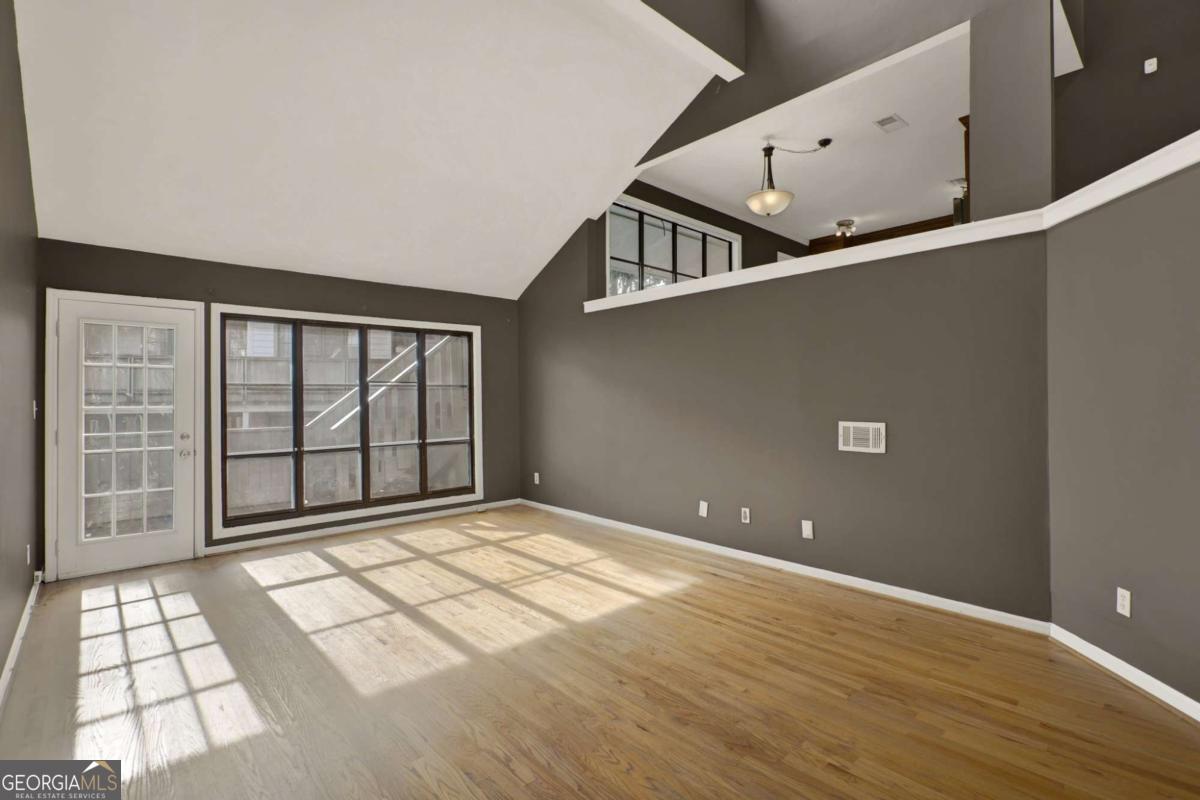 4962 N Ellipse Marietta GA 30068