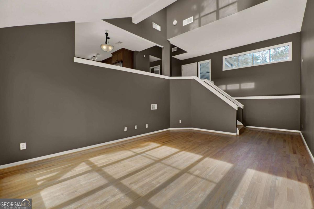4962 N Ellipse Marietta GA 30068