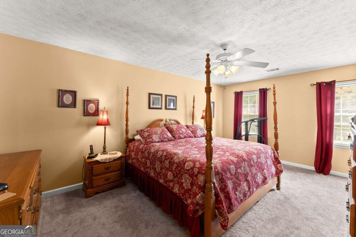 1087 Spring Mill Drive SW Lilburn GA 30047