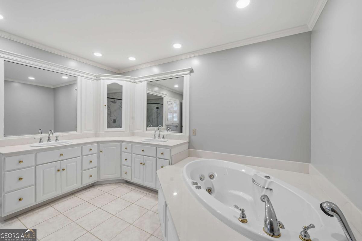 390 Dedrick Road Mcintyre GA 31054