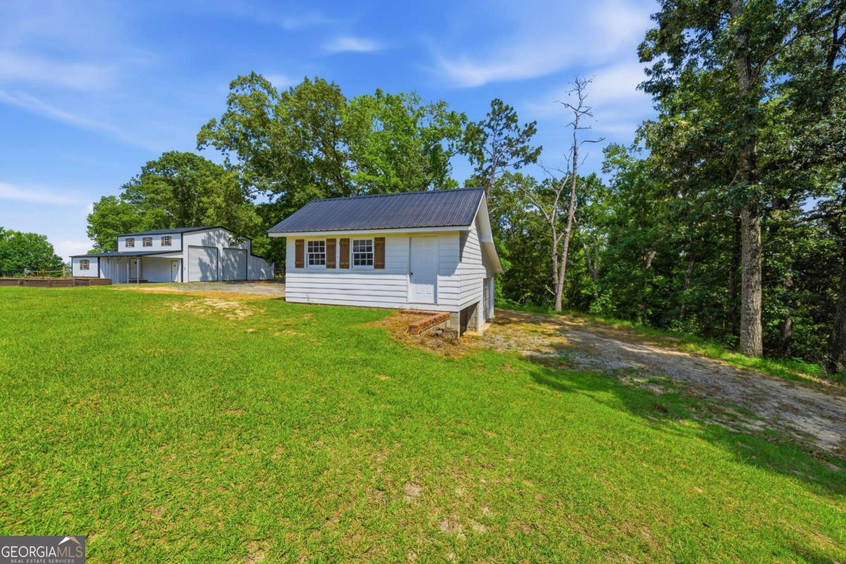 390 Dedrick Road Mcintyre GA 31054