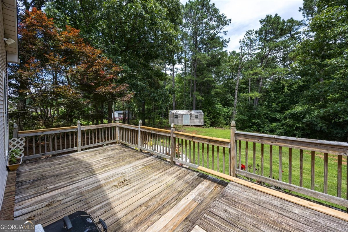 156 Henry Drive Gray GA 31032