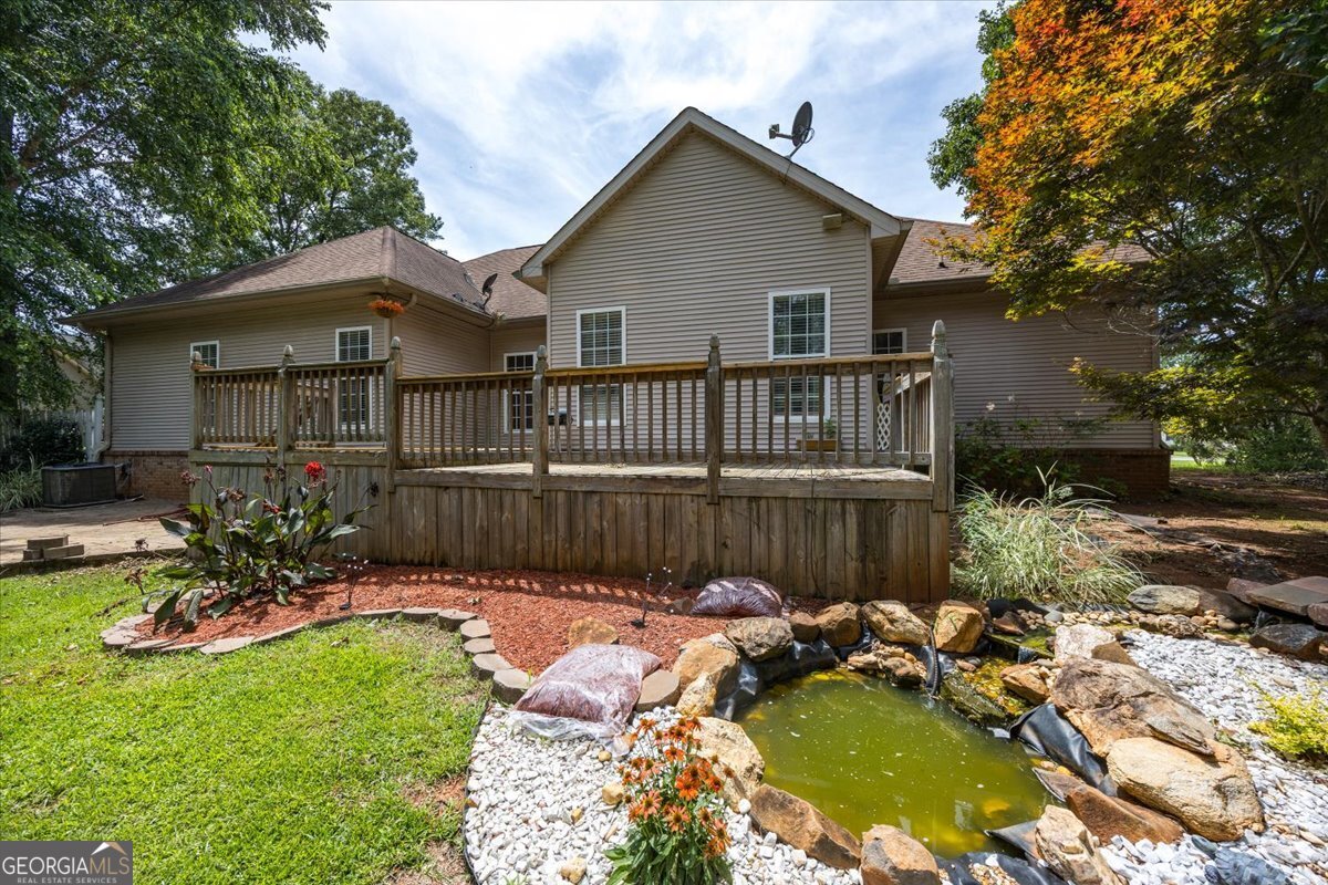 156 Henry Drive Gray GA 31032