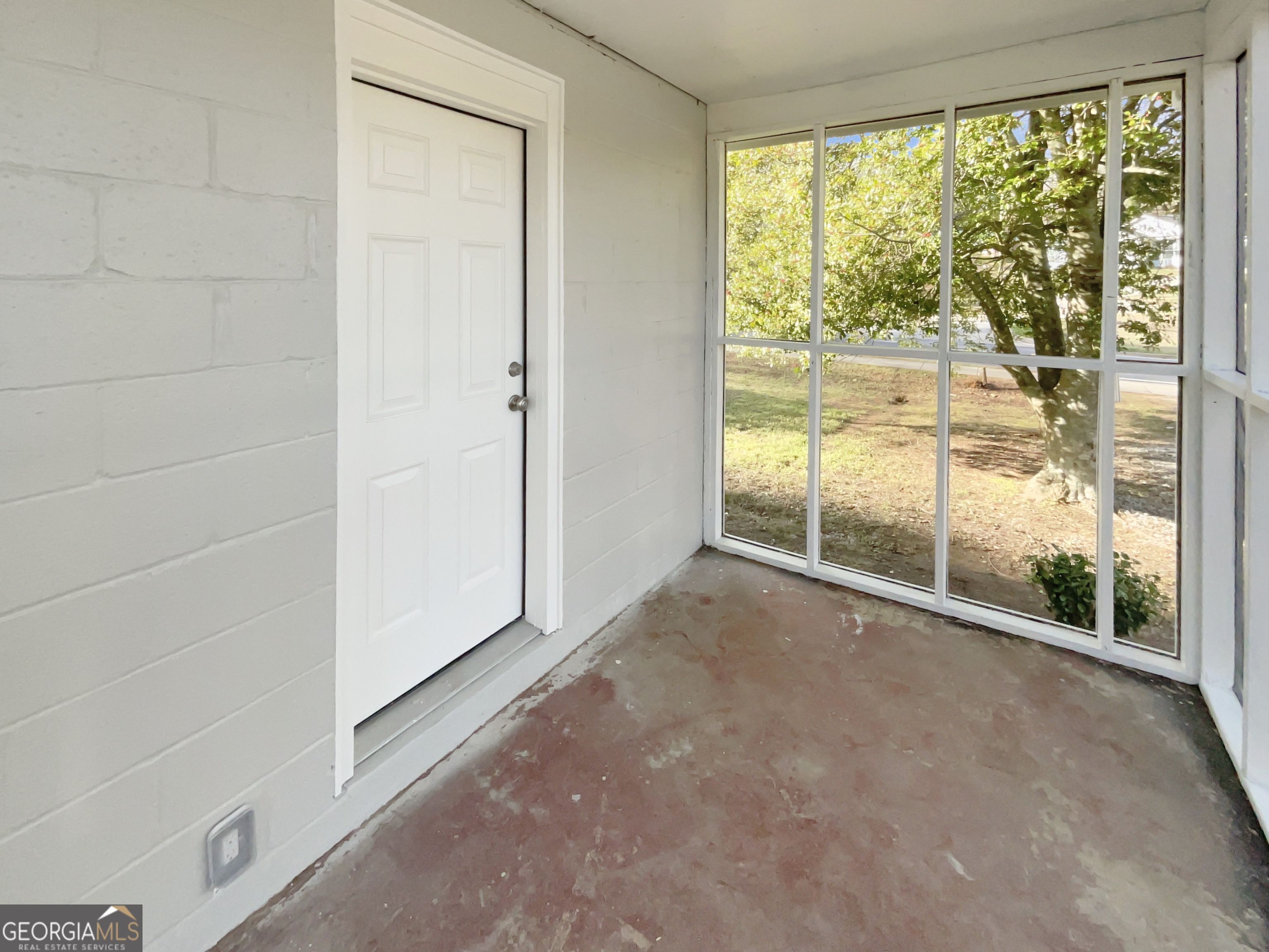 28 Elm Street Hampton GA 30228