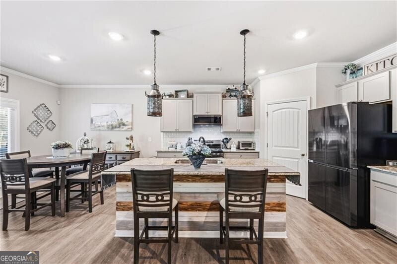 401 Valley View Circle Dallas GA 30132