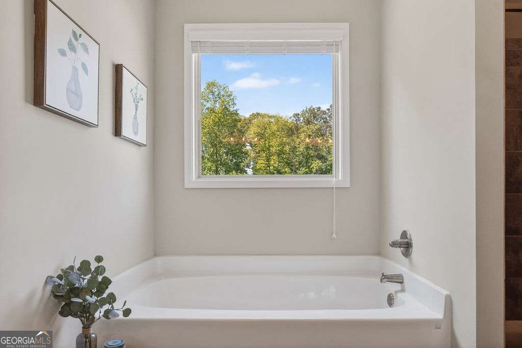 280 Greystone Court Winder GA 30680