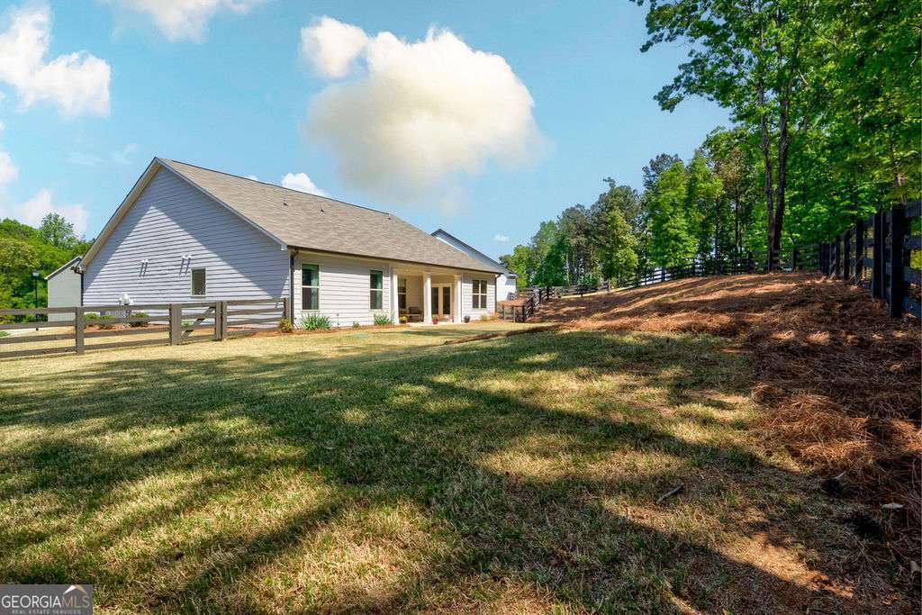 280 Greystone Court Winder GA 30680