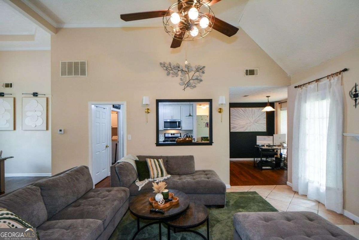 125 Verdon Hill Fayetteville GA 30215