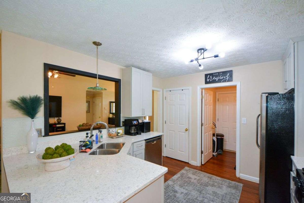 125 Verdon Hill Fayetteville GA 30215