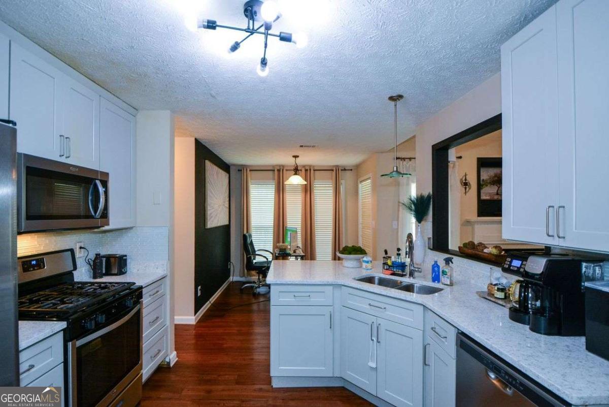 125 Verdon Hill Fayetteville GA 30215