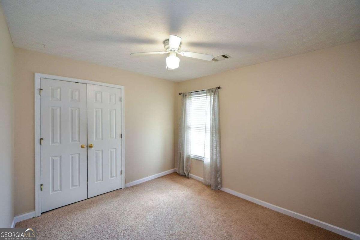 125 Verdon Hill Fayetteville GA 30215